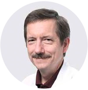 Portraitbild von Clemens Caspar, Chefarzt Onkologie und Hämatologie