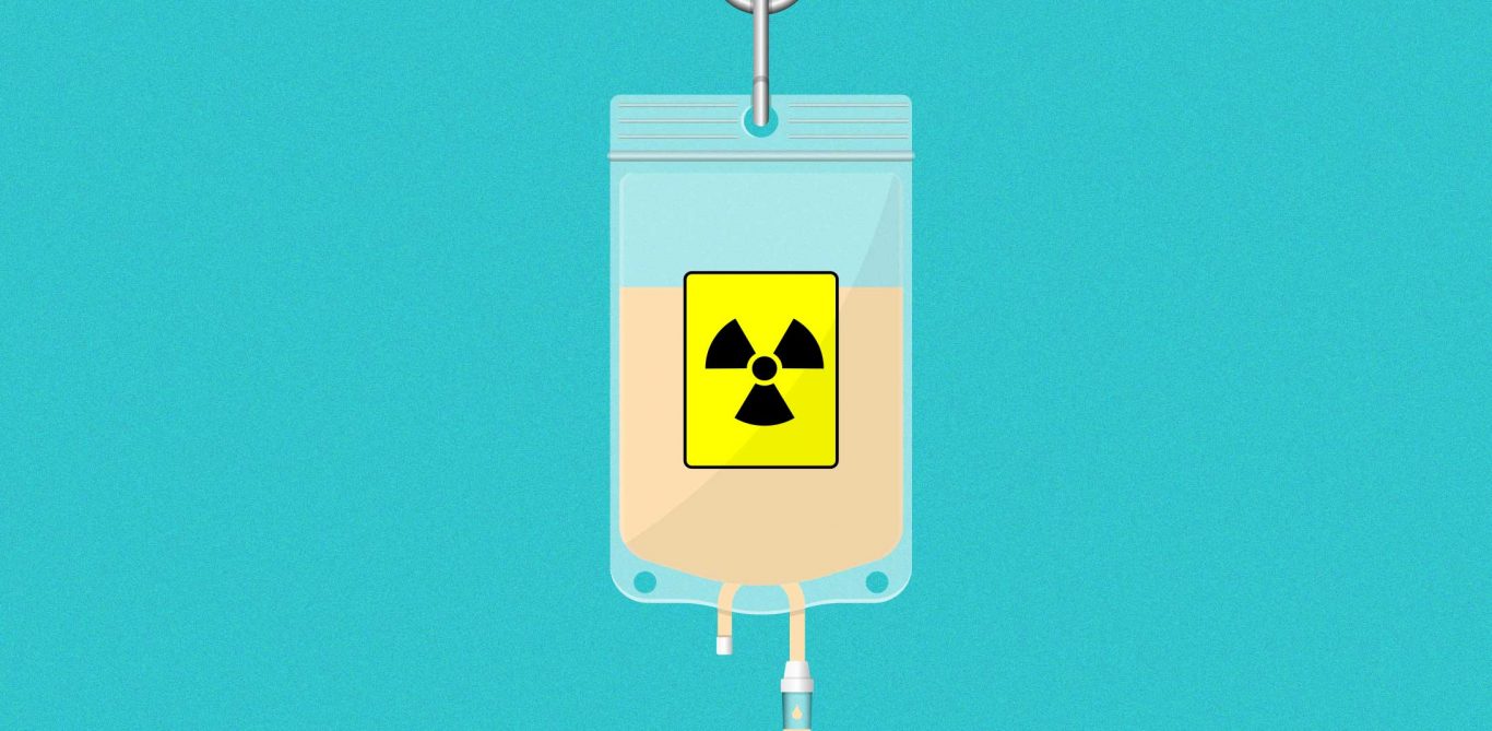 Nuklearmedizin: Illustration eines Infusionbeutels mit radioaktiver Flüssigkeit